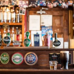 4 X Bruchfeste Gläser Becher Langlebige Wassergläser Aus Stabilem Kunststoff Saft Whisky Glas Partybecher Whiskybecher Trinkbecher In Echter Glasoptik Stapelbar -Perfekter Küchenladen 078bef1178879b19976e9e097f68cd27