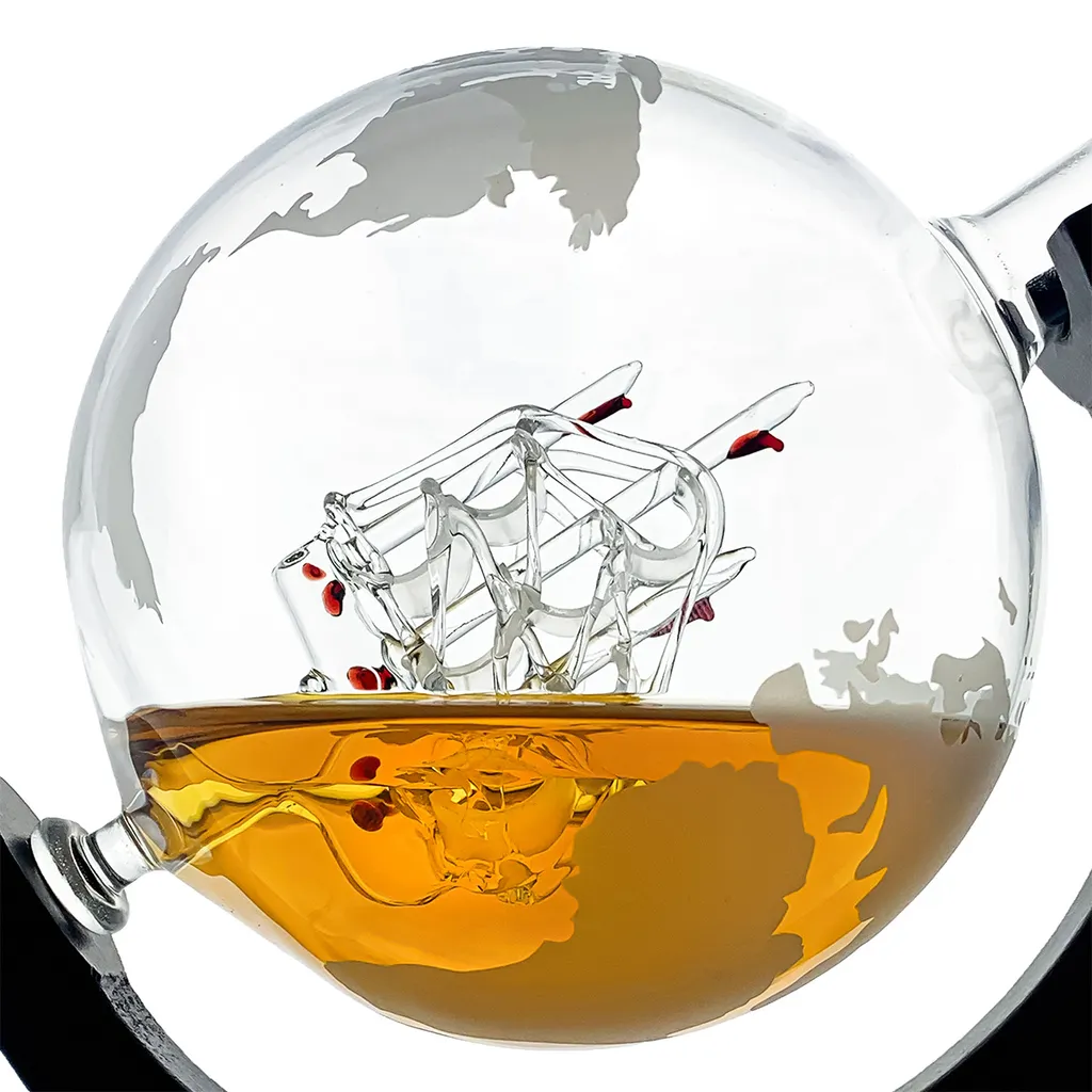 Whisiskey - Whisky Karaffe - Geschenke Für Männer - Komplette Whiskey Set - Globus - 900ML – Inkl. 4 Whisky Steine, 4 Whisky Gläser & Ausgießer - Whisky Dekanter – Whiskygläser - Natursteine 3 Whisiskey - Whisky Karaffe - Geschenke Für Männer - Komplette Whiskey Set - Globus - 900ML – Inkl. 4 Whisky Steine, 4 Whisky Gläser & Ausgießer - Whisky Dekanter – Whiskygläser - Natursteine – Bild 2