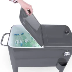 Kühlwagen, Servierwagen Outdoor Mit Großer Kühlbox, Getränkekühler Beistellwagen Für Garten, Rollbarer Party Kühlwagen Im Retro-Look – 57l, Farbe:anthrazit 14 Kühlwagen, Servierwagen Outdoor Mit Großer Kühlbox, Getränkekühler Beistellwagen Für Garten, Rollbarer Party Kühlwagen Im Retro-Look – 57l, Farbe:anthrazit -Perfekter Küchenladen c0d56d4c830ebb83ce3c41c05d63a91d